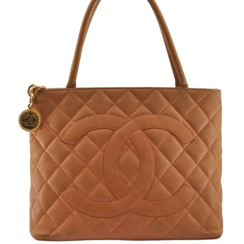 Chanel Medallion Tote Caviar Leather Caramel Color - Picture 1 of 15